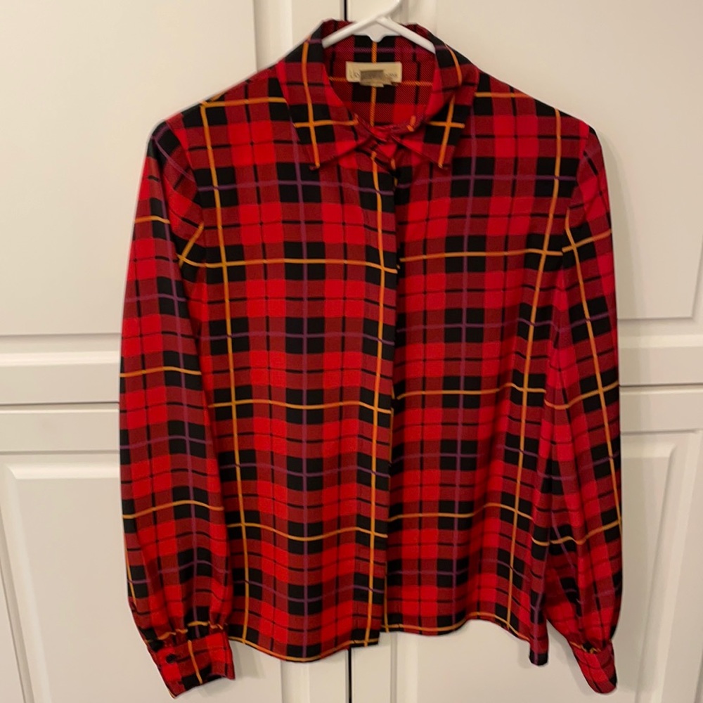Lloyd Williams size 10 plaid hidden button down with matching neck scarf